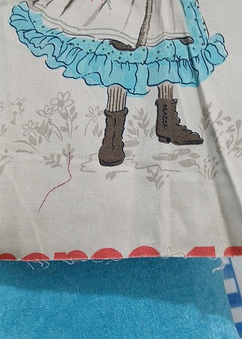 Mavi Pastel Tonlarda Şemsiye Tutan Bebek Desenli Kumaş - Görsel 3