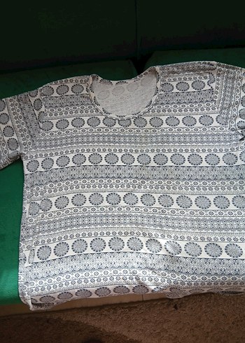 Düğmeli Gri Leopar Desenli Tişört 2 adet fiyatıdır - Görsel 3