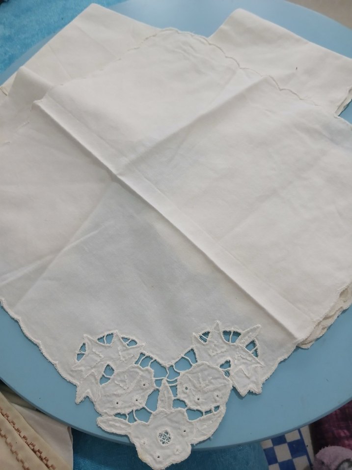 Nakışlı Beyaz Bohem delikişi kare Örtü - Görsel 4