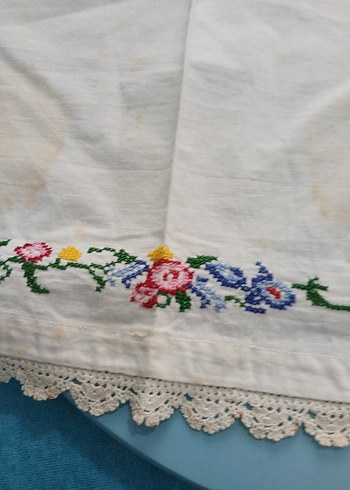 Nakışlı Beyaz sandık  Örtüsü - Görsel 3