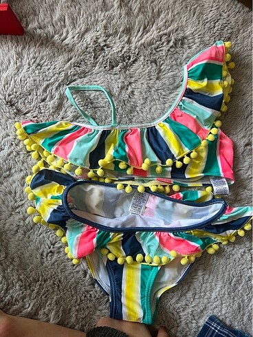 M&S giyilmemiş çocuk bikini takımı