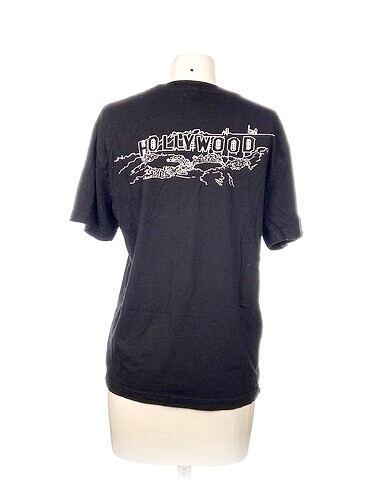 m Beden H&M T-shirt %70 İndirimli.