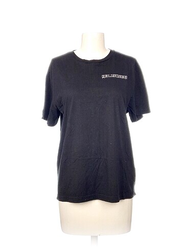 H&M T-shirt %70 İndirimli.