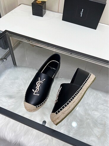 Yves Saint Laurent Ayakkabı - Görsel 3