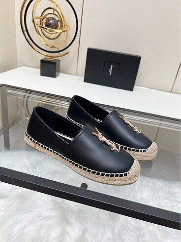 Yves Saint Laurent Ayakkabı - Görsel 2