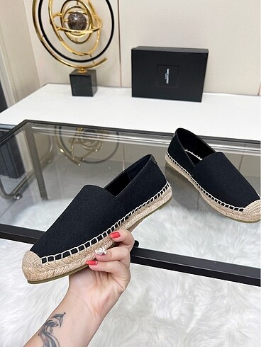 38 Beden Yves Saint Laurent Ayakkabı