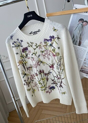 Dior Kazak