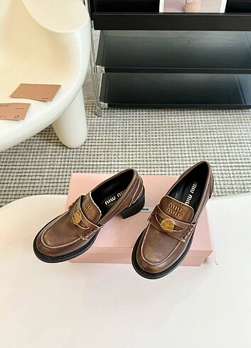 38 Beden Miu Miu Ayakkabı 