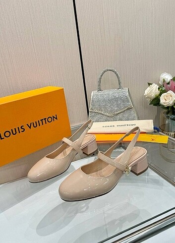 38 Beden Louis Vuitton Ayakkabı 