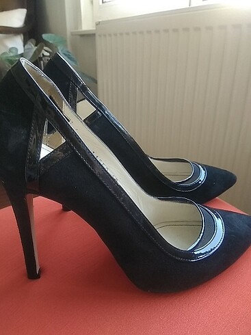 Kemal Tanca SİYAH SUET STİLETTO 40