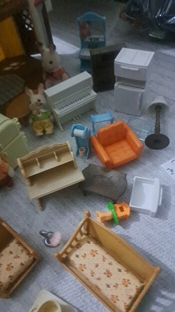 Slyvanian families orjinal evi ve figürleri - Görsel 7