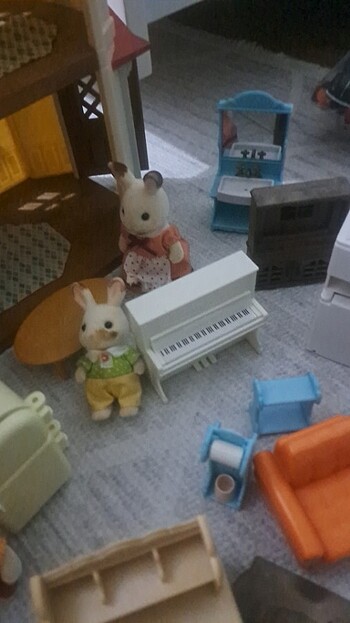 Slyvanian families orjinal evi ve figürleri - Görsel 8