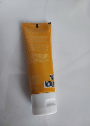 %20 Vitamin C Parlatıcı ve Gözenek Sıkılaştırıcı Krem - Görsel 3