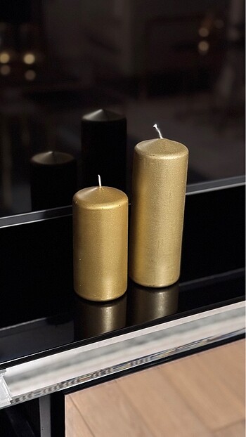 Gold ikea mum