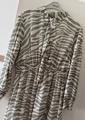 Uzun Zebra Desenli Fırfırlı Bohem Elbise - Görsel 3