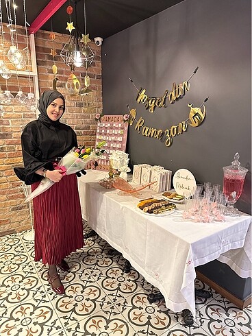 Ghisa kolu fırfırlı gömlek