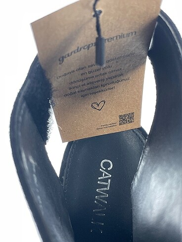 38 Beden siyah Renk Catwalk Junkie Dolgu Topuk %70 İndirimli.