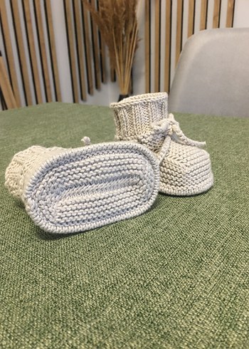 Bebekler için Bej Örgü Bot - Görsel 3