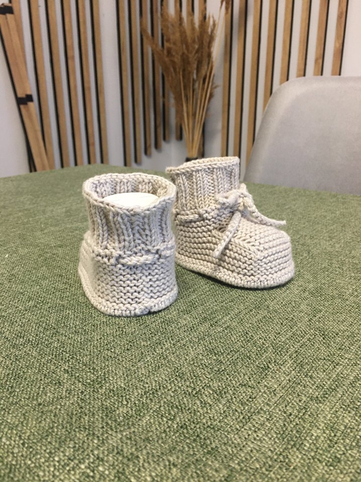 Bebekler için Bej Örgü Bot - Görsel 4