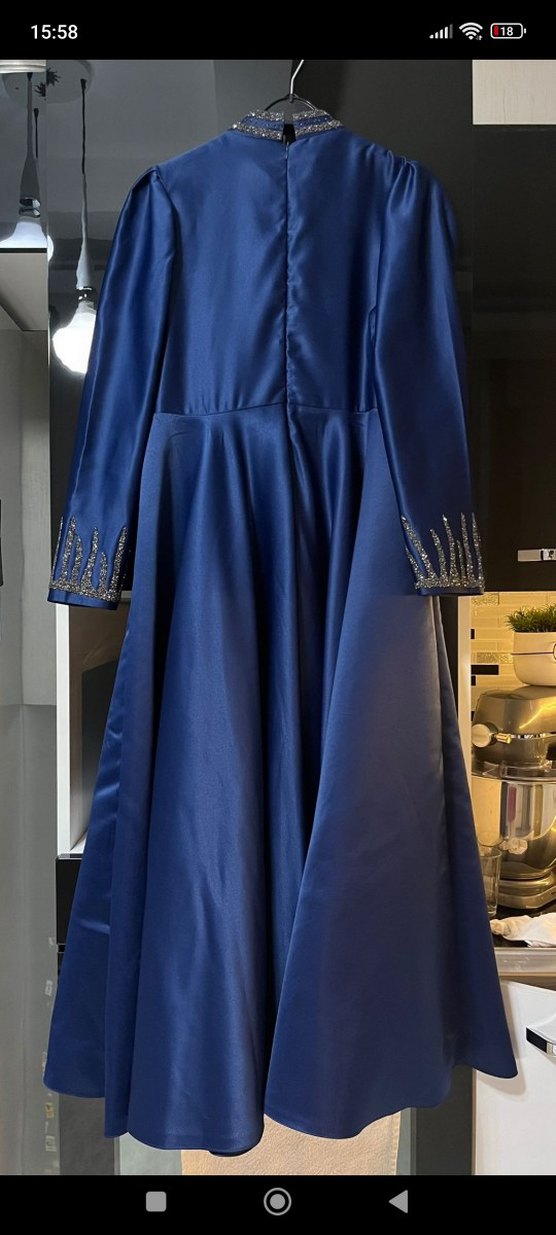 Lacivert Nakışlı Uzun Kollu Abiye Elbise - Görsel 2