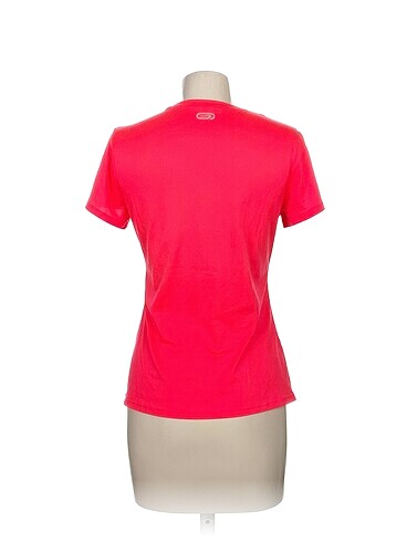 universal Beden Diğer T-shirt %70 İndirimli.