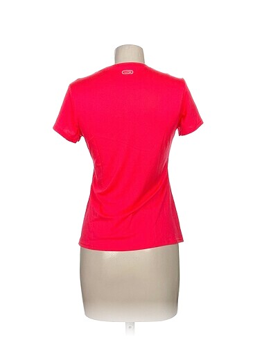 universal Beden Diğer T-shirt %70 İndirimli.