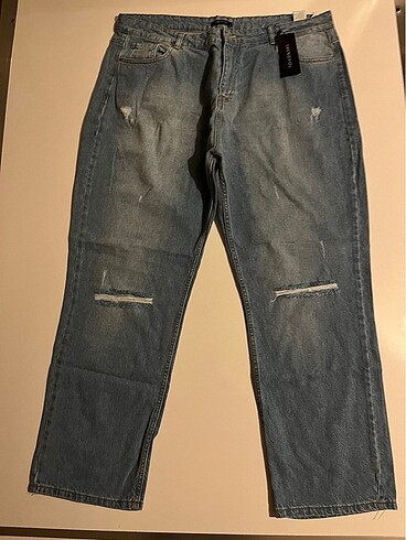 Yırtık Detaylı Jean / 48 beden