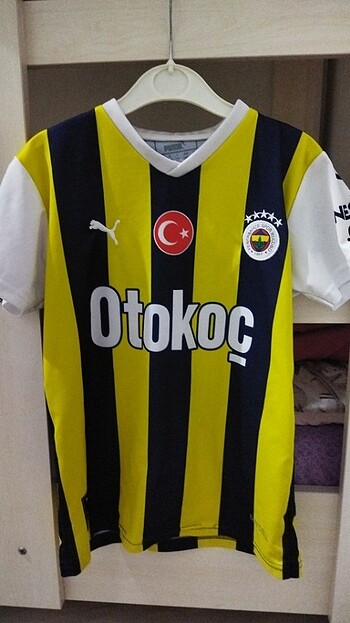 9 Yaş Beden Fenerbahçe forması kız/erkek