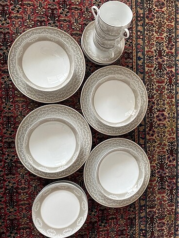 Mudo yemek takımı