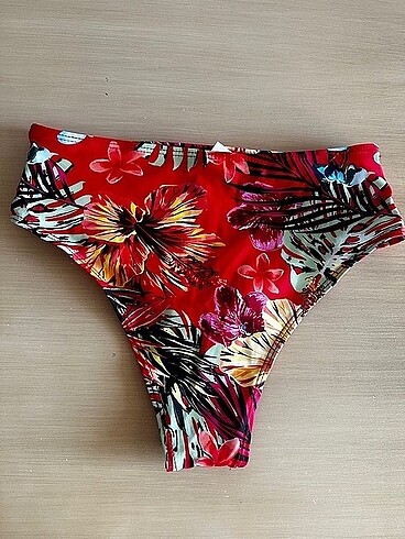 s Beden kırmızı Renk Bikini takım S beden