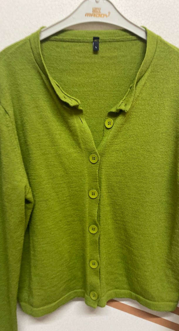 Düğmeli Yeşil Kadın Hırka - Görsel 2