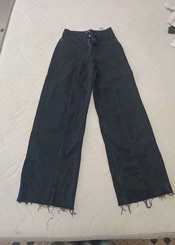 Siyah sert jean