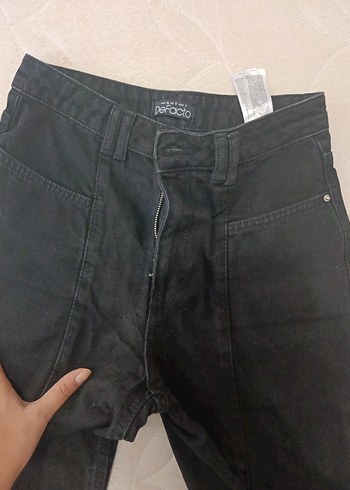 xs Beden Siyah sert jean