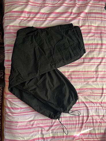 stradivarius paraşüt pantolon