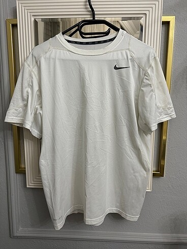 Nike spor tişörtü ERKEK