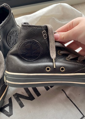 Kemer Detaylı Unisex Deri Spor Ayakkabı Converse - Görsel 2