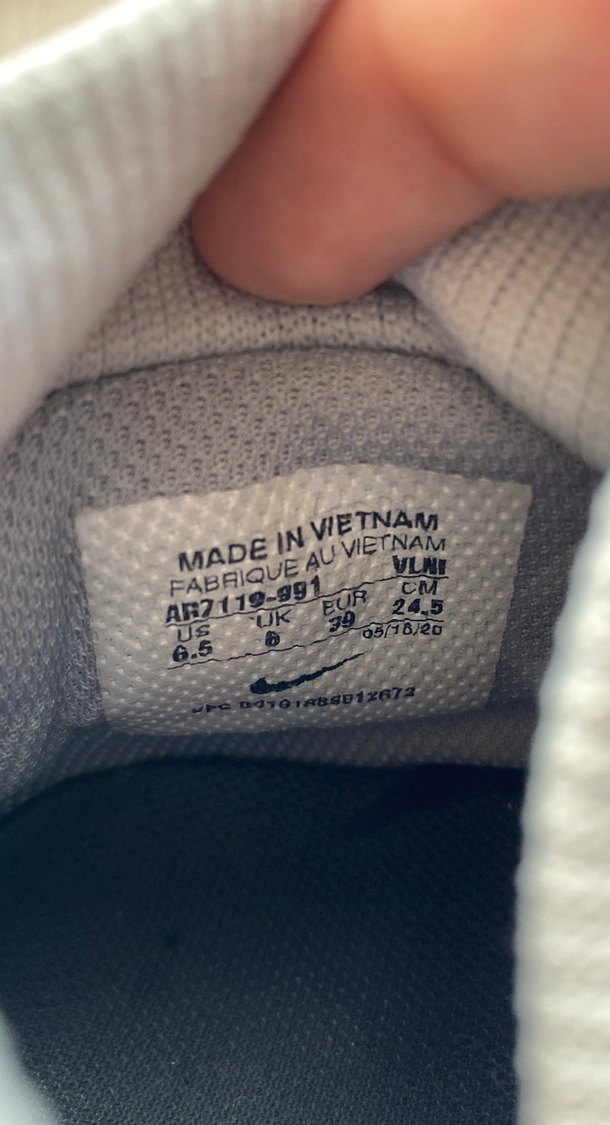 Nike Gri Beyaz Erkek Futbol Ayakkabısı Velcro Krampon - Görsel 4