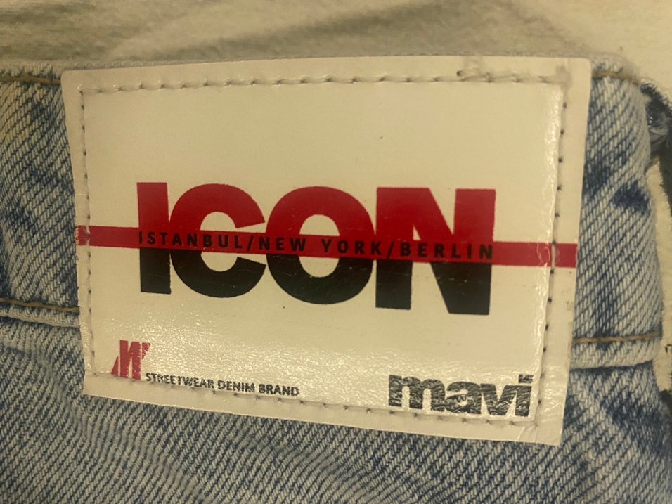 Yırtık Detaylı Bol Kesim Kadın Jean - Görsel 3