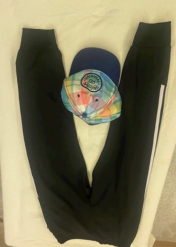 Erkek Siyah Dar Kesim Adidas Eşofman Altı ve şapka - Görsel 4