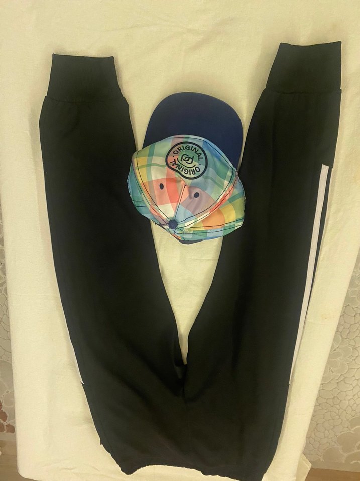 Erkek Siyah Dar Kesim Adidas Eşofman Altı ve şapka - Görsel 4