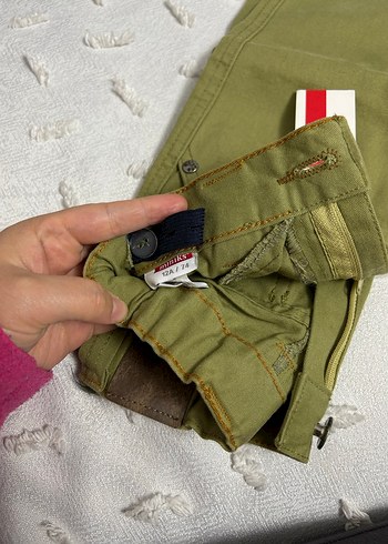 Düğmeli Erkek Çocuk Haki Pantolon - Görsel 3