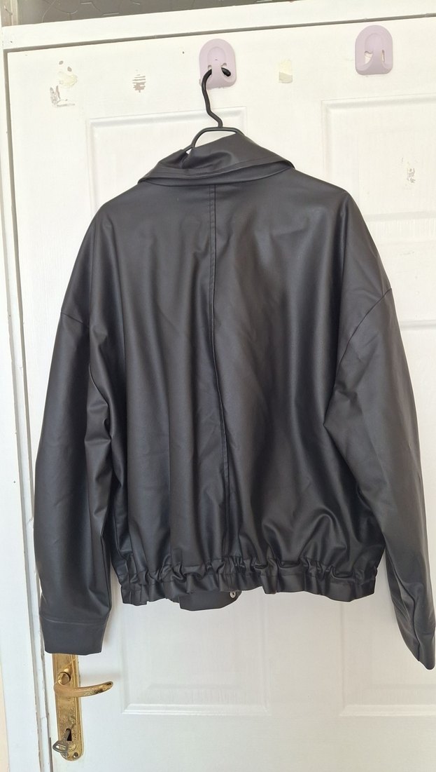 Düğmeli Siyah Deri Kadın Ceket - Görsel 3