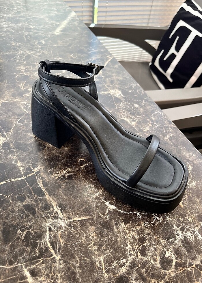 Topuklu Platform Sandalet - Görsel 2