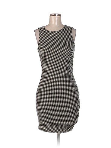 Zara Kısa Elbise %70 İndirimli.