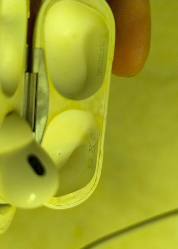 airpods pro sanırım Kablosuz Kulaklık  Şarj Kutusu - Görsel 6