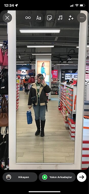 Zara Ürünü em fazla 5 kere giydim hiç bir sorunu yoktur markası zara