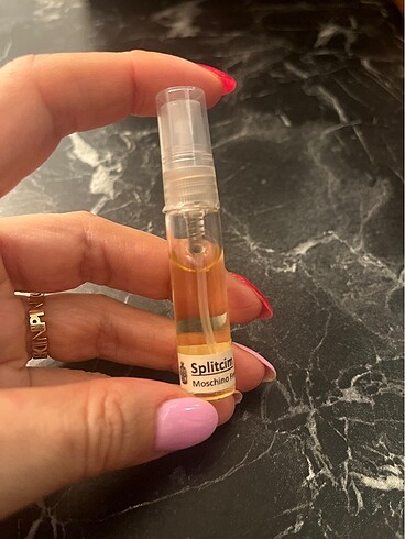  Beden Moschino Fresh Couture Gold