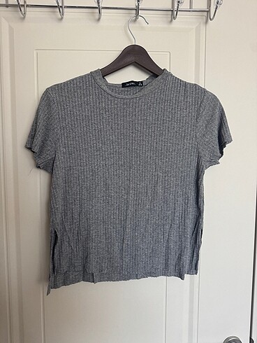 Bershka Tshirt