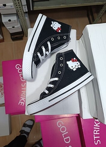 Converse Bayan Siyah Converse hello kitty