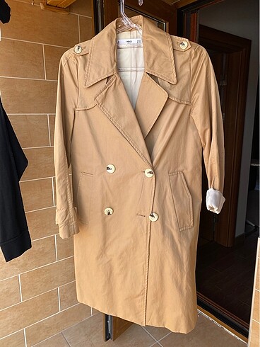 Mango Trench